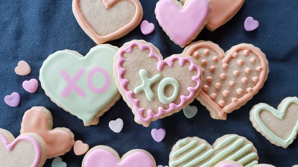 Big soft sugar cookies with easy icing for valentines day!