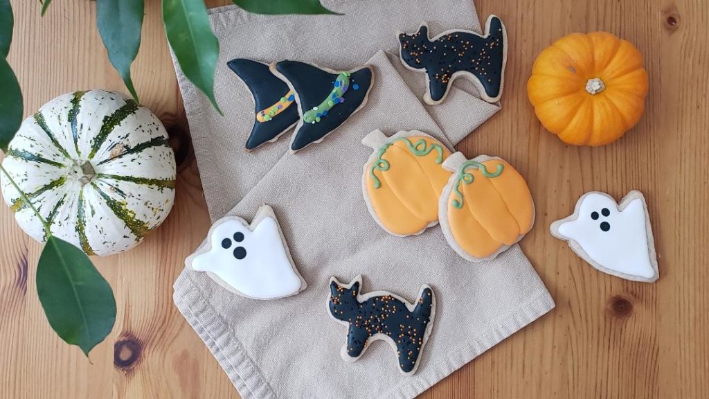 super soft sugar cookie recipe with royal icing