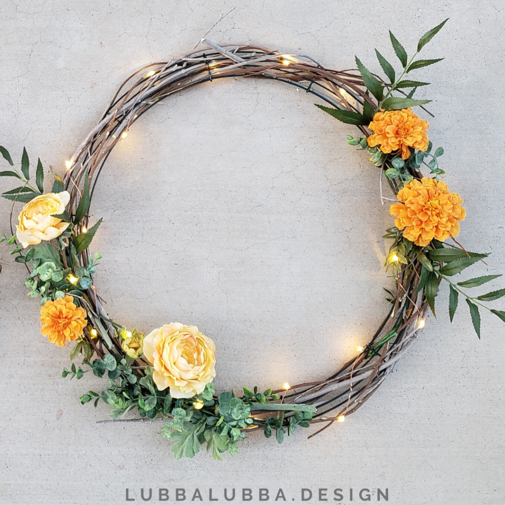 Quick and easy 30 minute craft, DIY wreath for spring or summer with LED lights. SO CUTE!