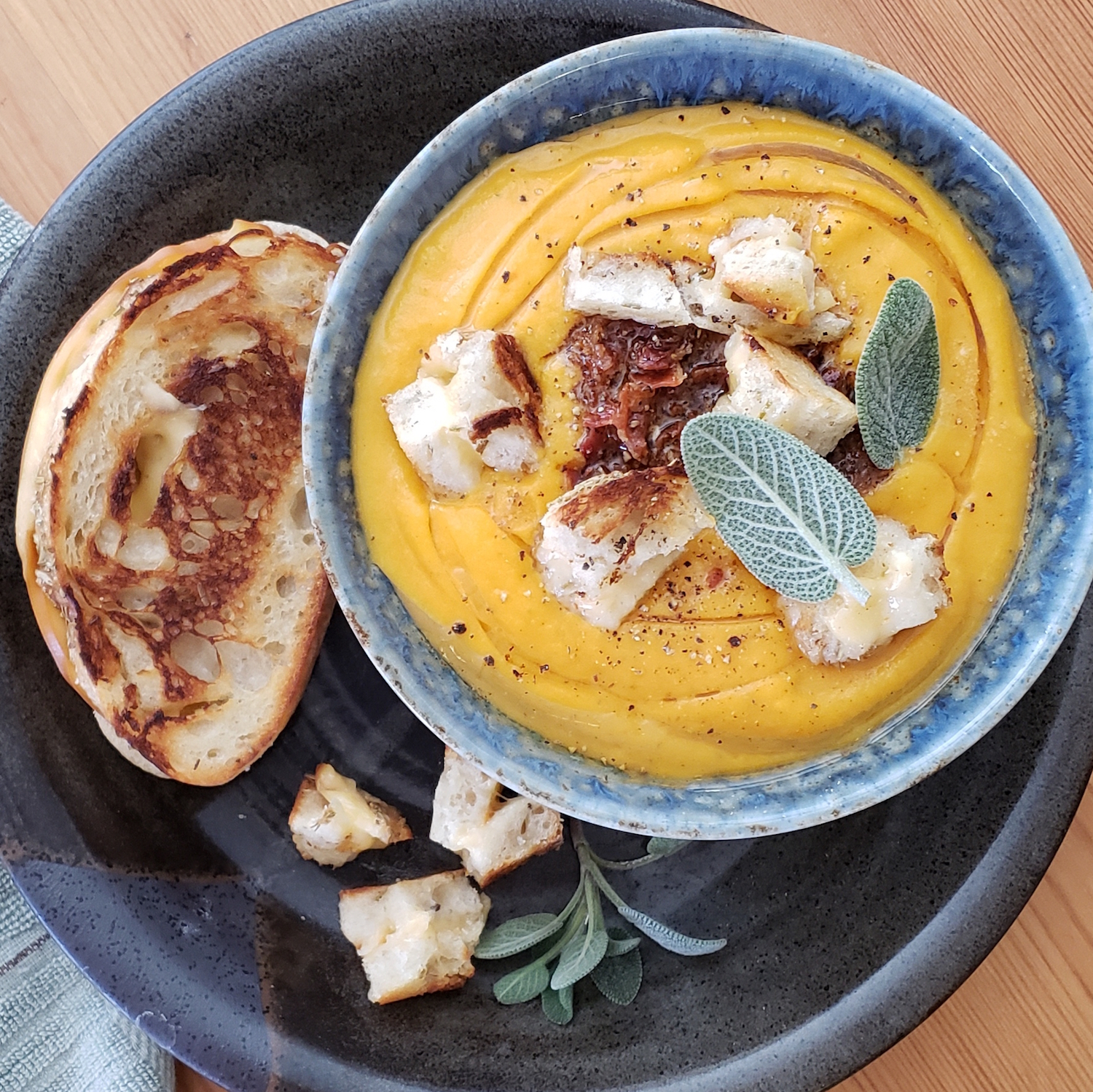 Your new favorite vegetable. SQUASH! Super easy to prepare, packed with nutrients your body craves, deliciously silky smooth, sweet or savory.