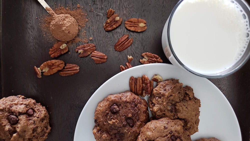 Light fluffy chocolate banana nut cookies for the whole family!