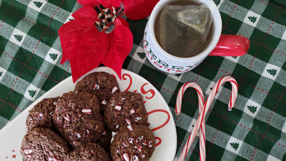 Healthy Peppermint Chocolate Fluffy Cookies